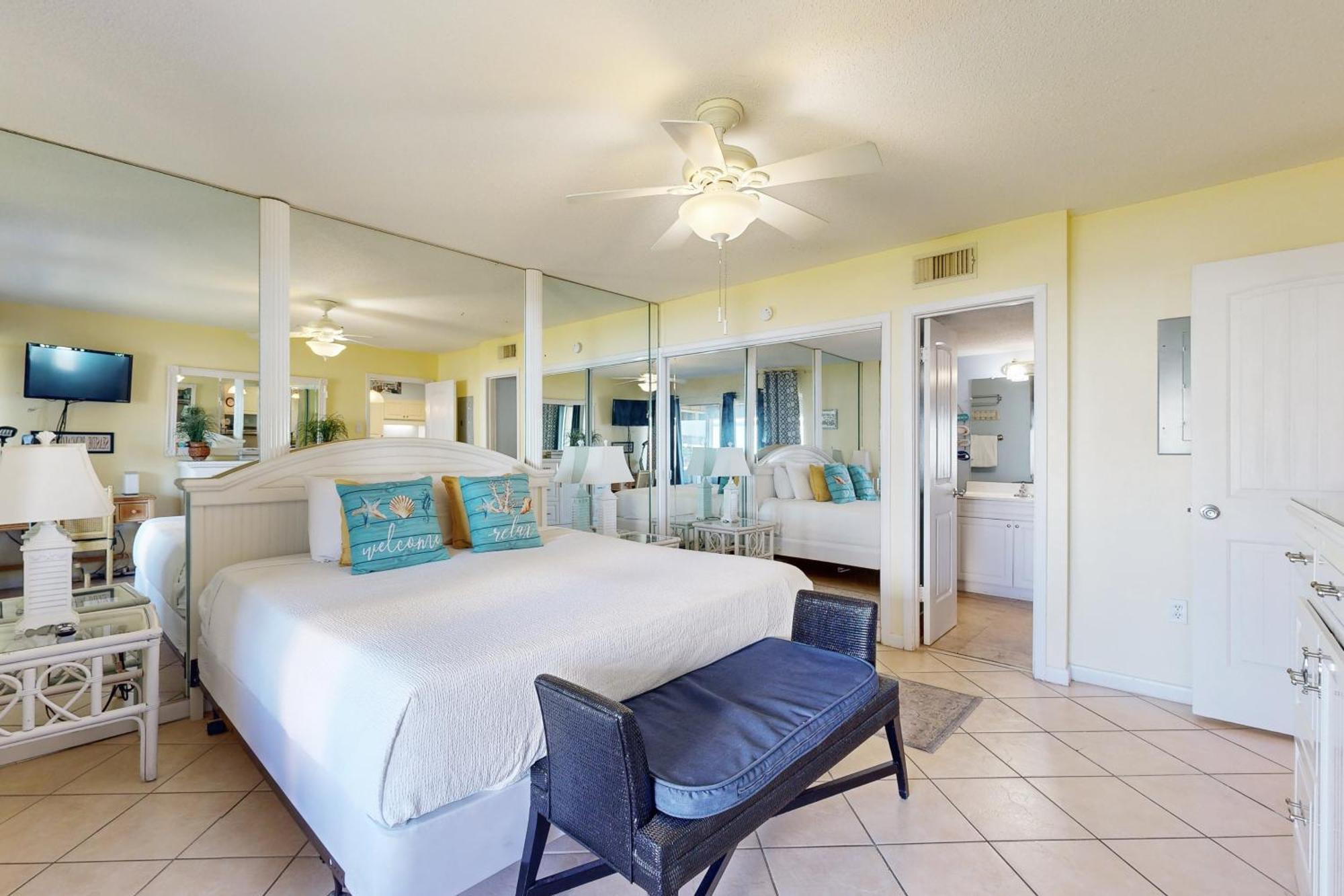 Chateau La Mer Destin Room photo