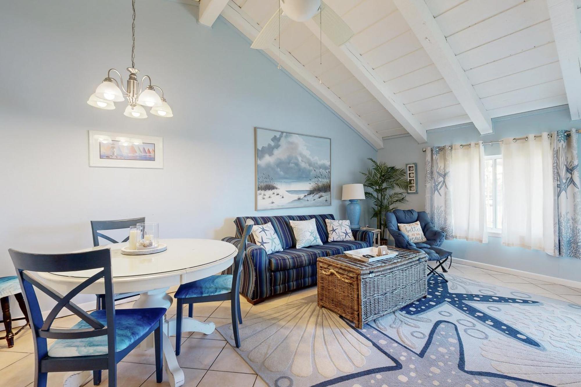 Chateau La Mer Destin Room photo
